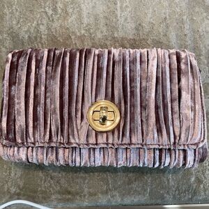 Elegant Velvet Clutch in Mauve with Gold Accent